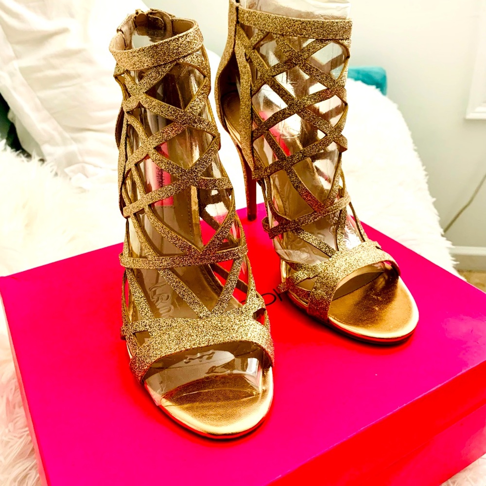 Betsy Johnson Juliette Heels Gold/Champagne Sparkle Glitter Peep Toe